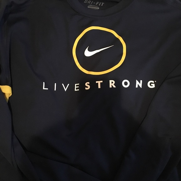 Nike long sleeve Dri-Fit shirt - Picture 2 of 4